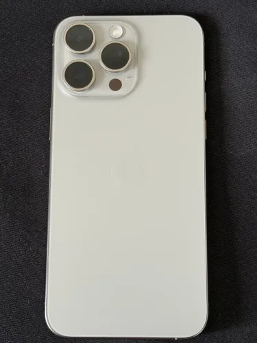 iPhone 15 Pro Max 256GB - Estado de novo
