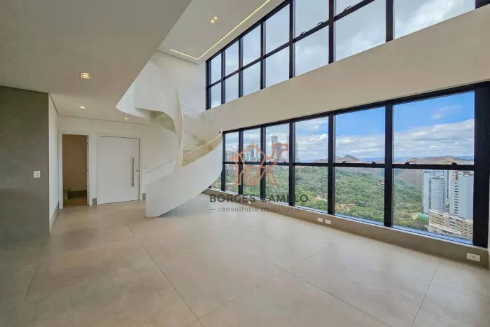 Apartamento Duplex com 4 QUARTOS para alugar, 230 m² por R$ 25.000/mês - Vale do Sereno -