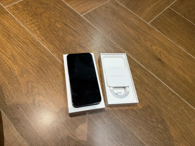 iPhone 14 Pro Max 256GB ? Caixa e cabo original