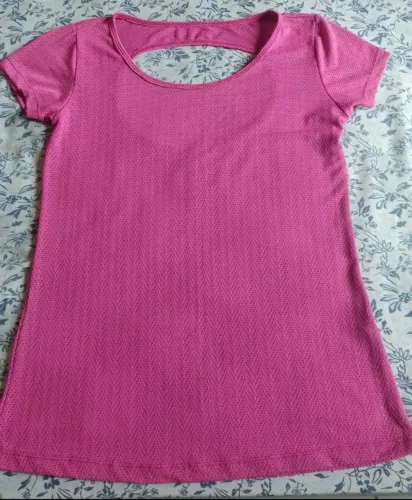 Roupas academia usada 2 blusas e 2 shorts feminino