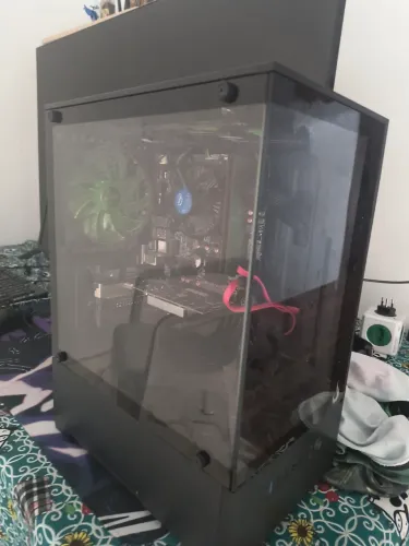 vendo PC da para jogar e pra estuda