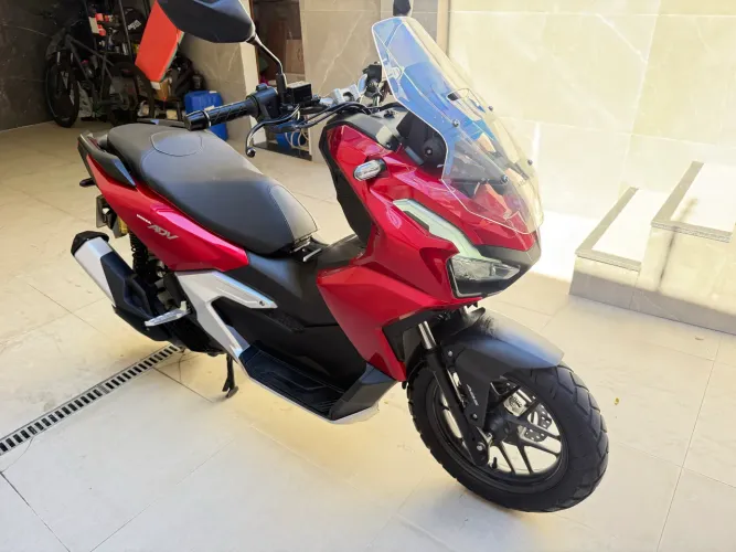 ADV 160 2025/25 apenas 3200km 2 anos garantia