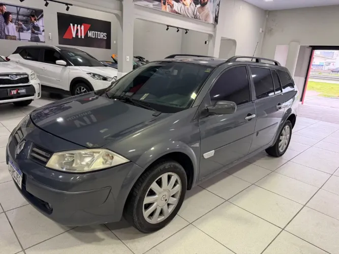 Renault Megane Grand Tour Dynam. Hi-flex 1.6 16V 2013