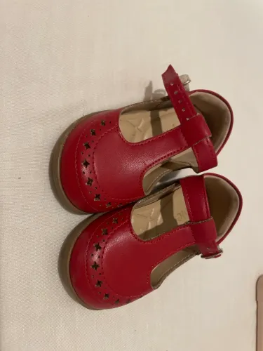 Sapatilha infantil tipo de boneca