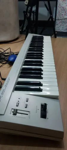 Controlador Roland PC 200 mk II