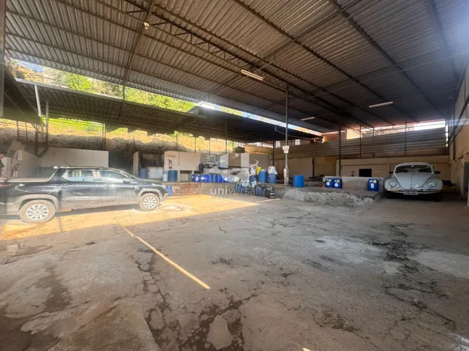 Galpão Industrial de ~1.100 m² com Doca, Mezanino e Infraestrutura Completa Fácil Acesso