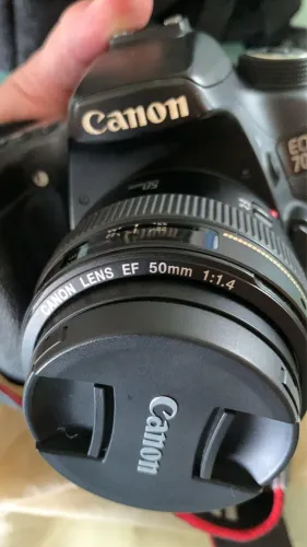 Câmera fotográfica cânon 70D
