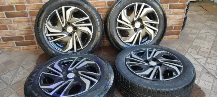ARO 15 GM DÊ FERRO ONIX 2024 COM PNEUS E CALOTAS ORIGINAL 