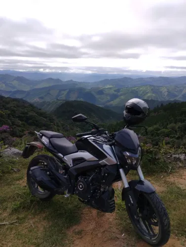 BAJAJ dominar 250