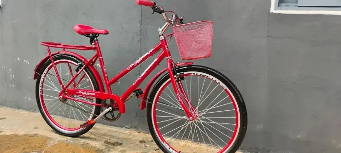 Vendo bicicleta feminina aro 26 em perfeitas condições de uso