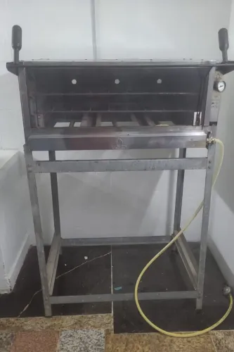 Forno industrial R$ 750,00 a gás