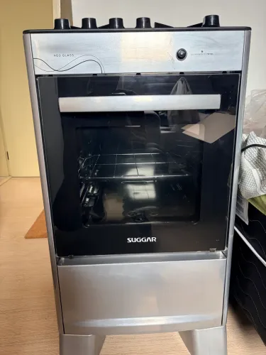 Vendo fogão semi novo lindo