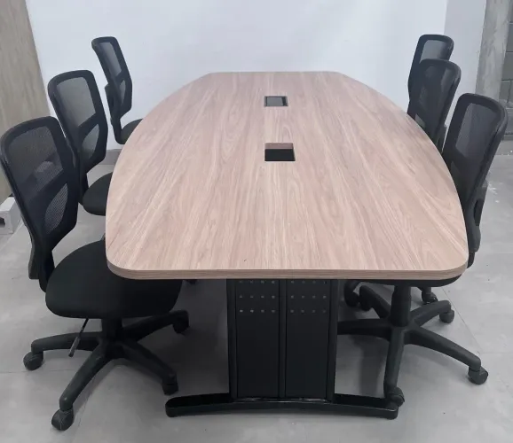 Vendo Mesa de Reunião 