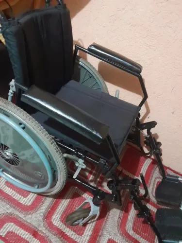 Cadeira de rodas de alumínio
