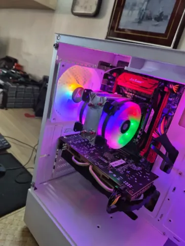 PC Gamer Xeon 2680 V4 16 Gigas DDR4 SSD 480 Gigas Placa de Vídeo RX 580 8 Gigas Somos Loja