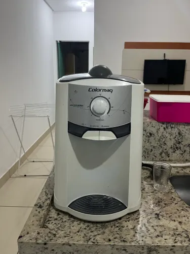 Bebedouro de água 