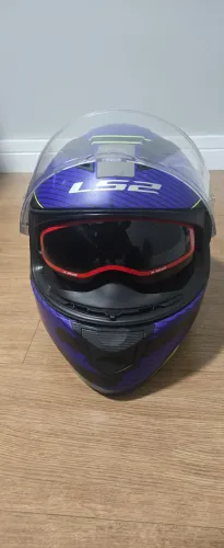 Capacete LS2 com viseira interna - FF320