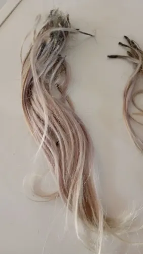 Cabelo humano 100 gramas,na queratina,50 Centímetros, está no loiro, pronto para lococar