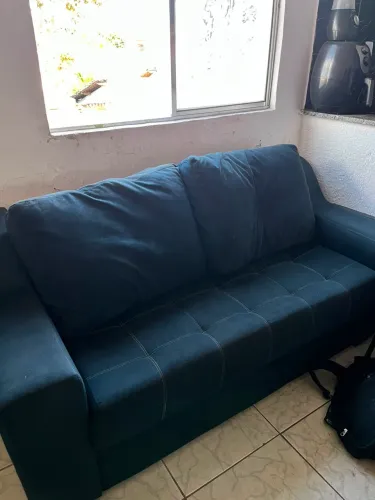 Sofá azul royal 