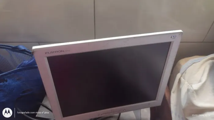 CPU Pra tirada de peças e Monitor 