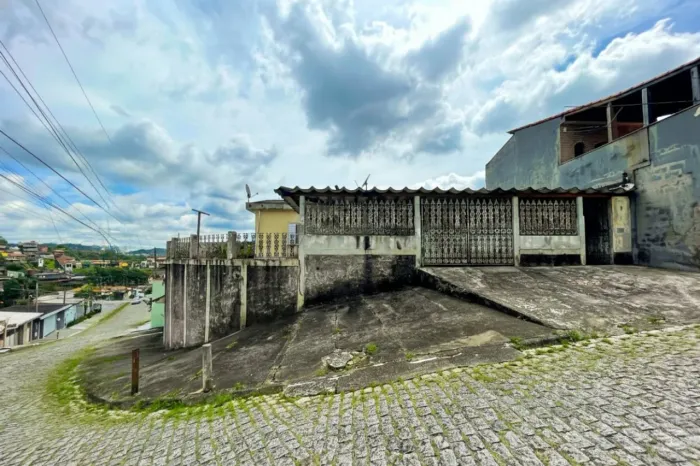 Casa de vila para venda em Colônia com 2 quartos, 139m²