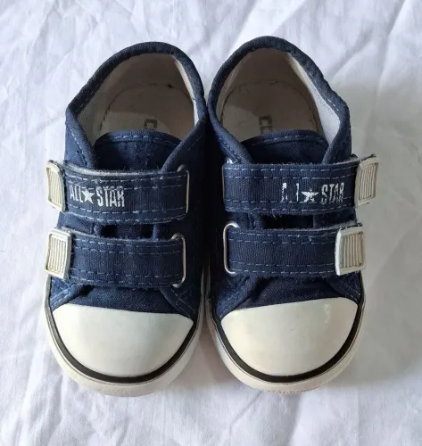 Tenis all star tamanho 21