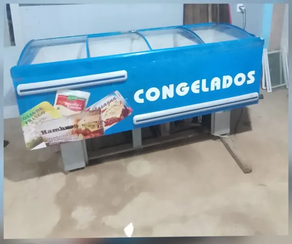 Freezer congelando tudo