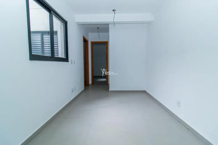 Apartamento nova com elevador localizada no Parque Erasmo Assunção em Santo André. REF: 17