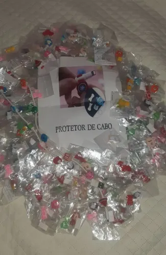 Kit com 100 protetor de cabo USB 