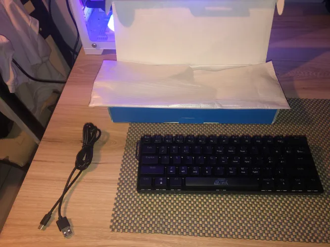 Teclado AITEK ATE-M6101