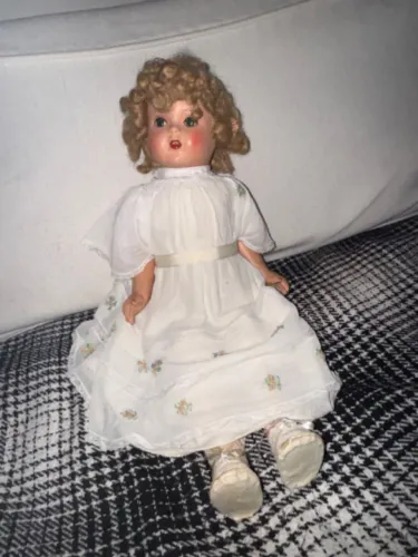 Antiga Boneca RARA de Massa anos 30 com selos originais marca Estrella Estrela linda e rar