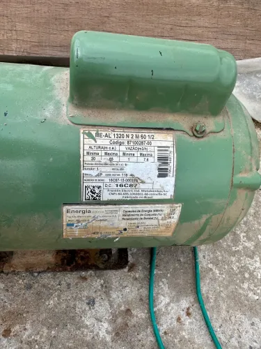 Bomba multi estágios 