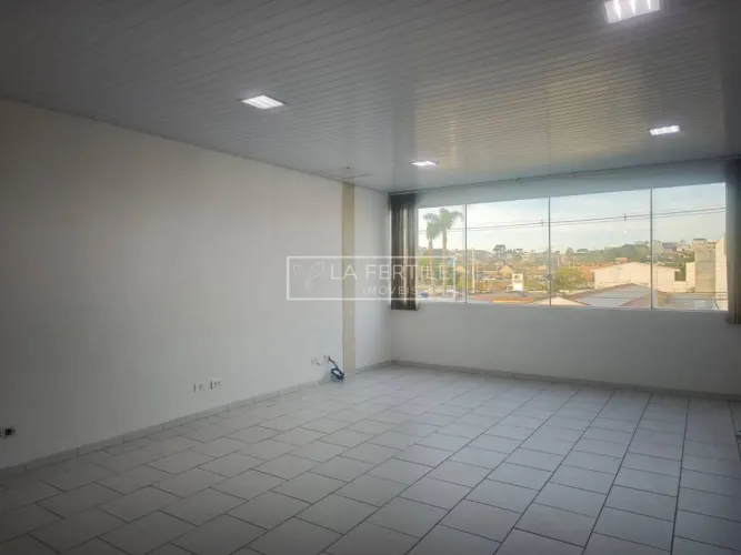 Sala Comercial com 57 m², aluguel de R$ 2.200 + Seguradoras - Hauer, Curitiba (PR)