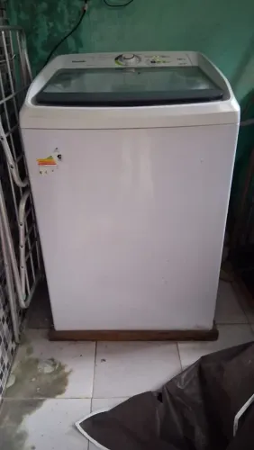 Máquina consul 14 kilos semi nova 