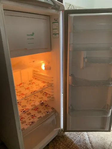 Geladeira GELO SECO