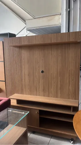 Painel de tv até 65 polegadas com montagem inclusa