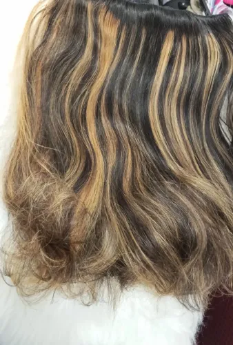Cabelo humano com luzes