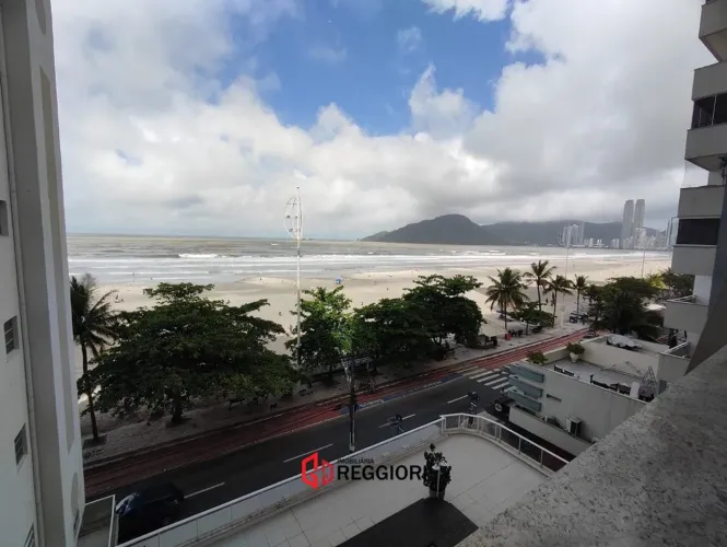 FRENTE MAR 3/4 SENDO 2 SUÍTES BALNEÁRIO CAMBORIÚ