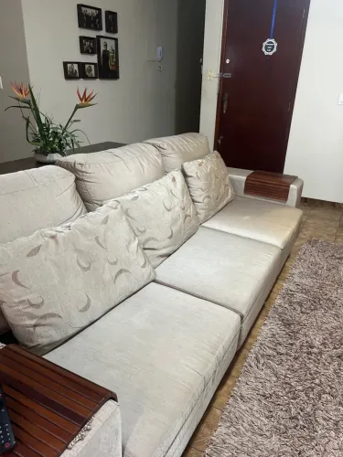 Sofá super confortável e ótimo estado!