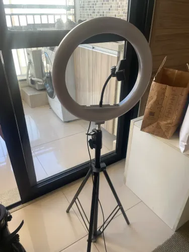 Ring Light LED com Tripé e Suporte para Celular - R$ 50