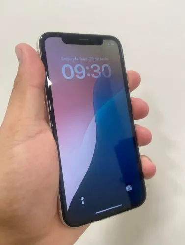iPhone XR, 128GB.