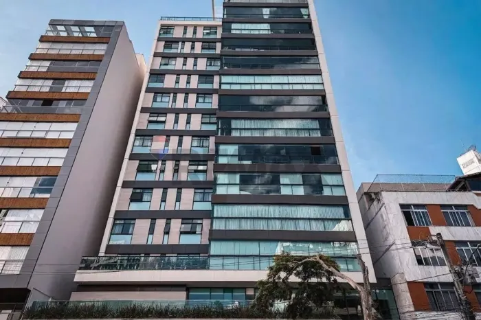 "Alugue Luxo em JF: 280m² no Bom Pastor"