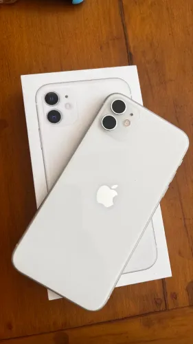 Iphone 11 branco 64 gb