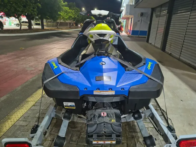 Moto Aquática seadoo spark 2021 90 hp