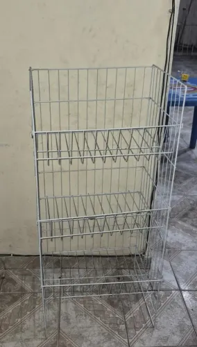 Cesto expositor triplo aramado