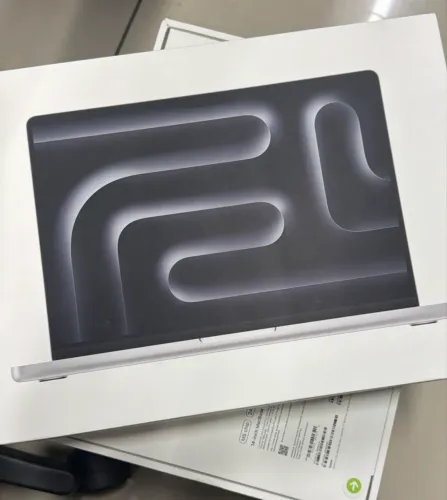 MacBook Pro M5 24RAM|1TB | LOJA FÍSICA BH | 1 ano de garantia Apple 