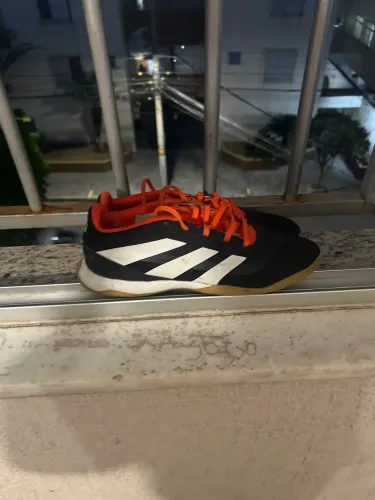 Chuteira adidas usado 