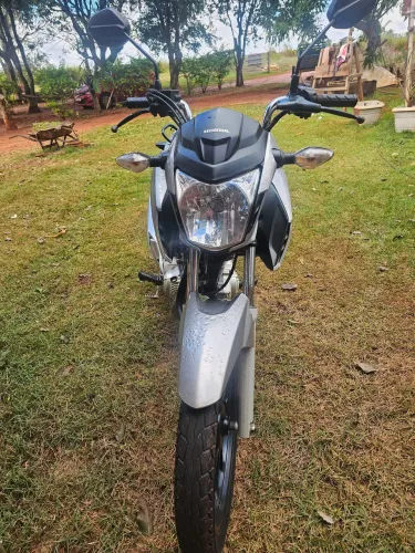 Vendo Honda CG fan 22/23