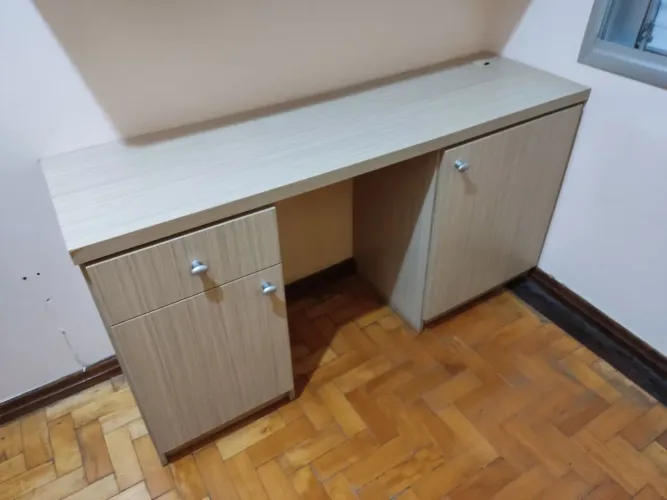 Bancada com armário aéreo MDF
