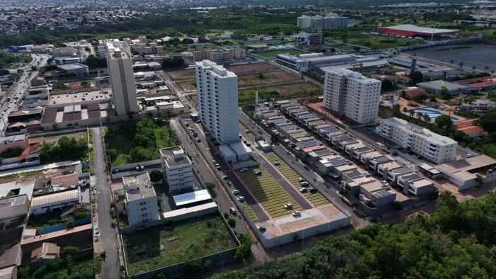 Imóvel para venda tem 1391 metros quadrados em Morada do Ouro - Cuiabá - MT